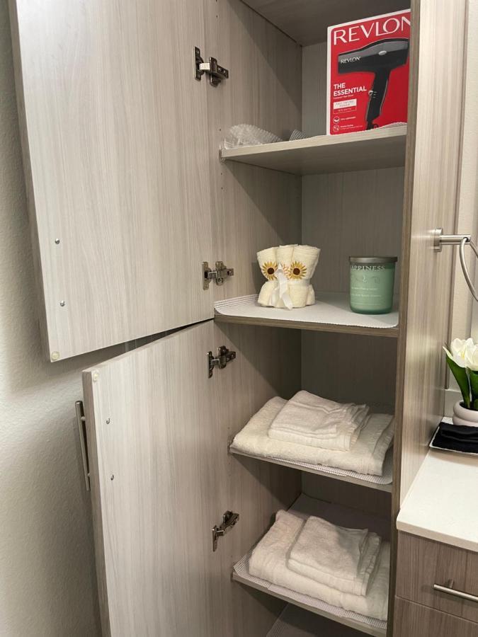 Cozy Retreat-Free Reserved Parking-Pool 애디슨 외부 사진