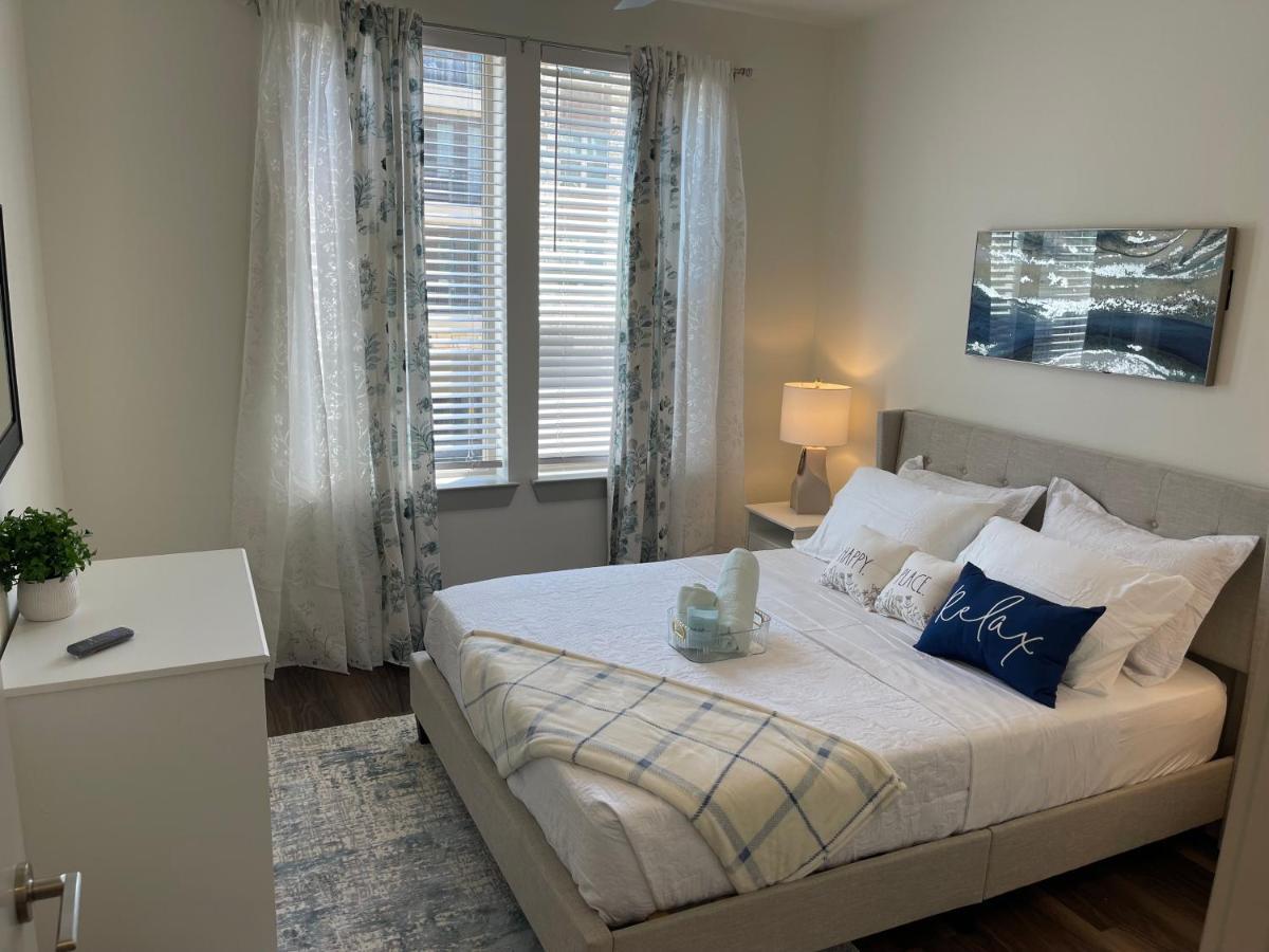 Cozy Retreat-Free Reserved Parking-Pool 애디슨 외부 사진