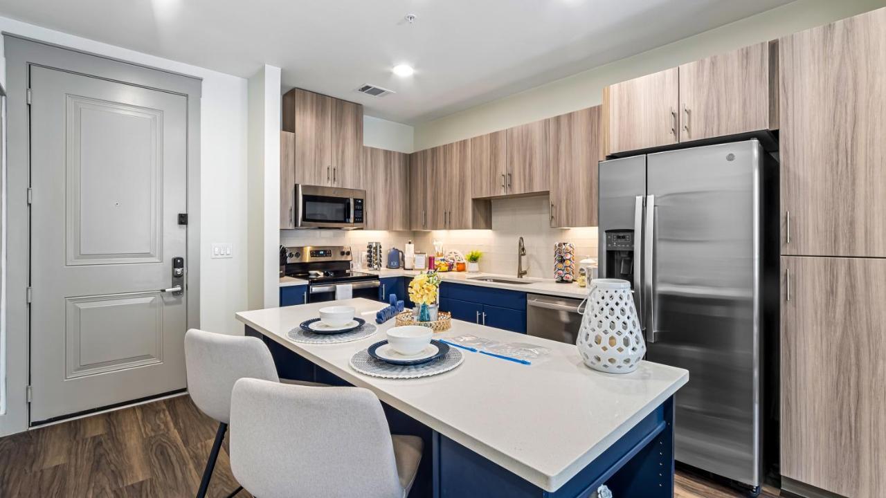 Cozy Retreat-Free Reserved Parking-Pool 애디슨 외부 사진