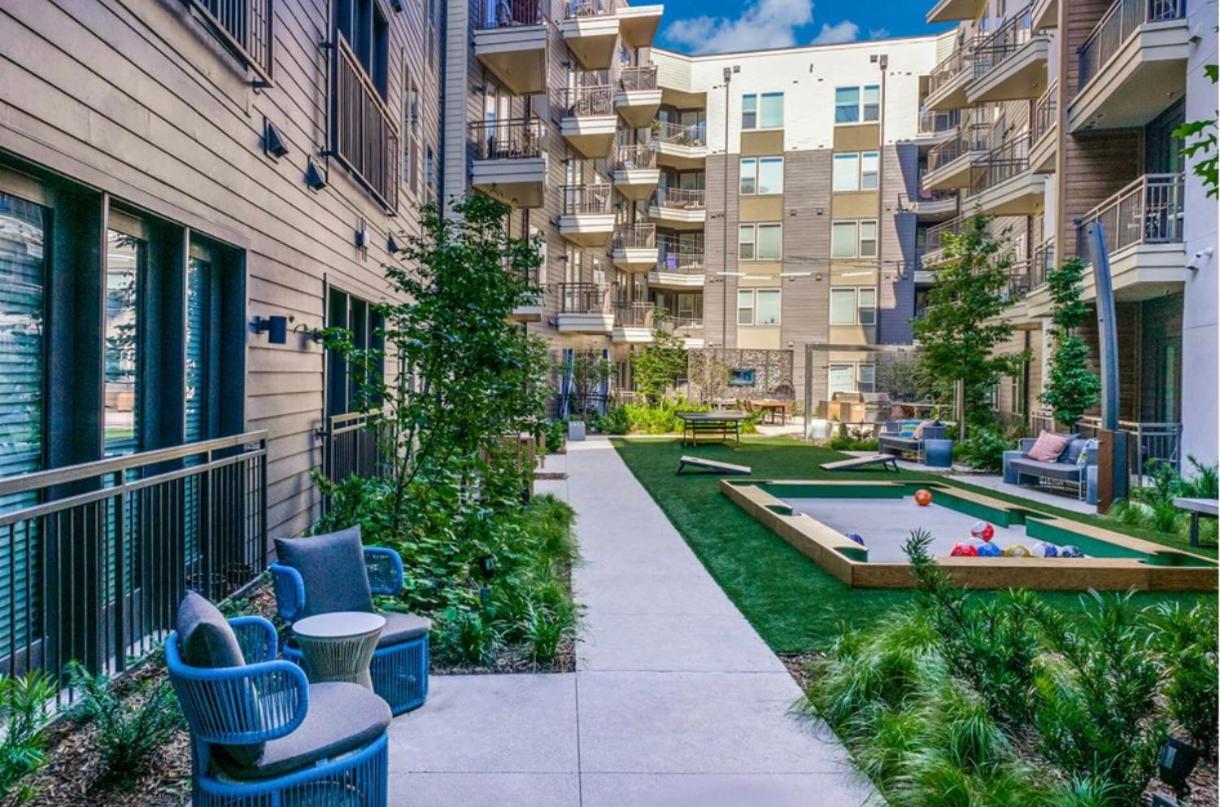 Cozy Retreat-Free Reserved Parking-Pool 애디슨 외부 사진